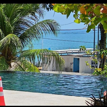 By The Sea Batu Ferringhi Beach Front Apartment Suite Eksteriør billede